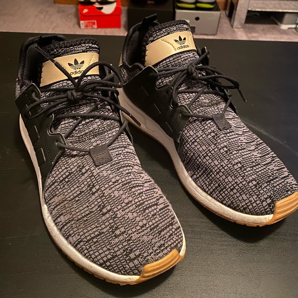 Adidas Men’s Casual Sneaker Size 10
